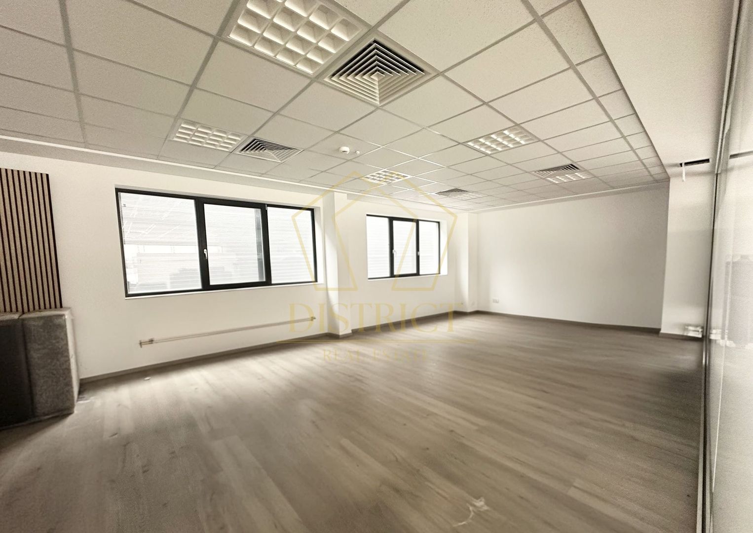 Spațiu de birouri/showroom cu terasa 40mp | Giroc - Poză 4