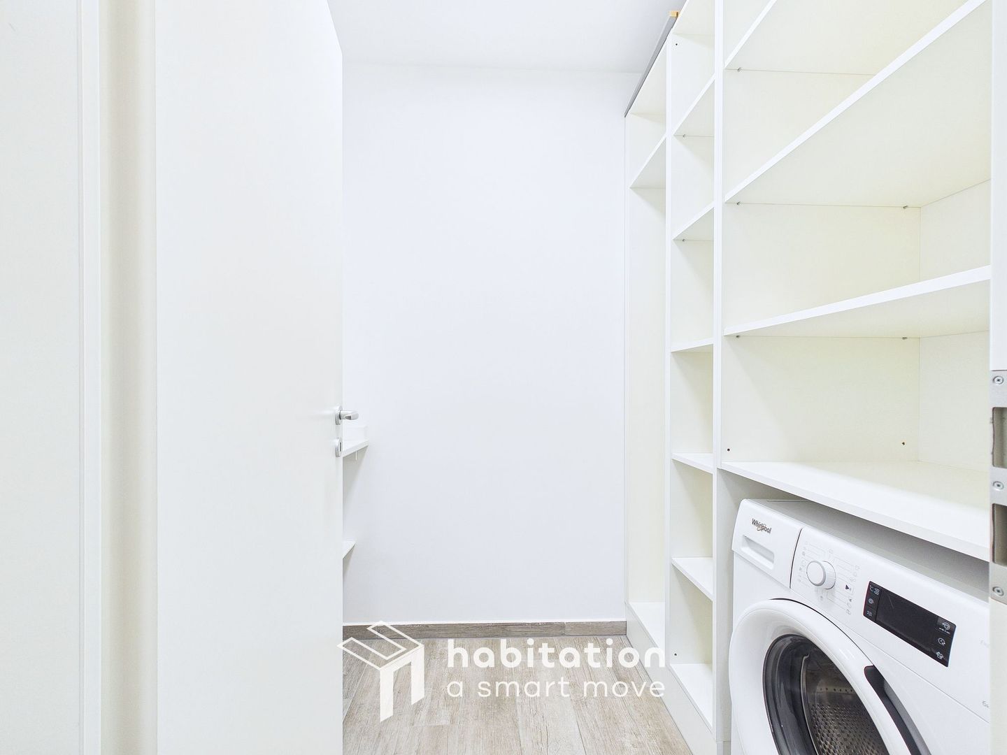 3 camere spațios si  cu terasă generoasă, la intrare în Dumbrăvița - Poză 12