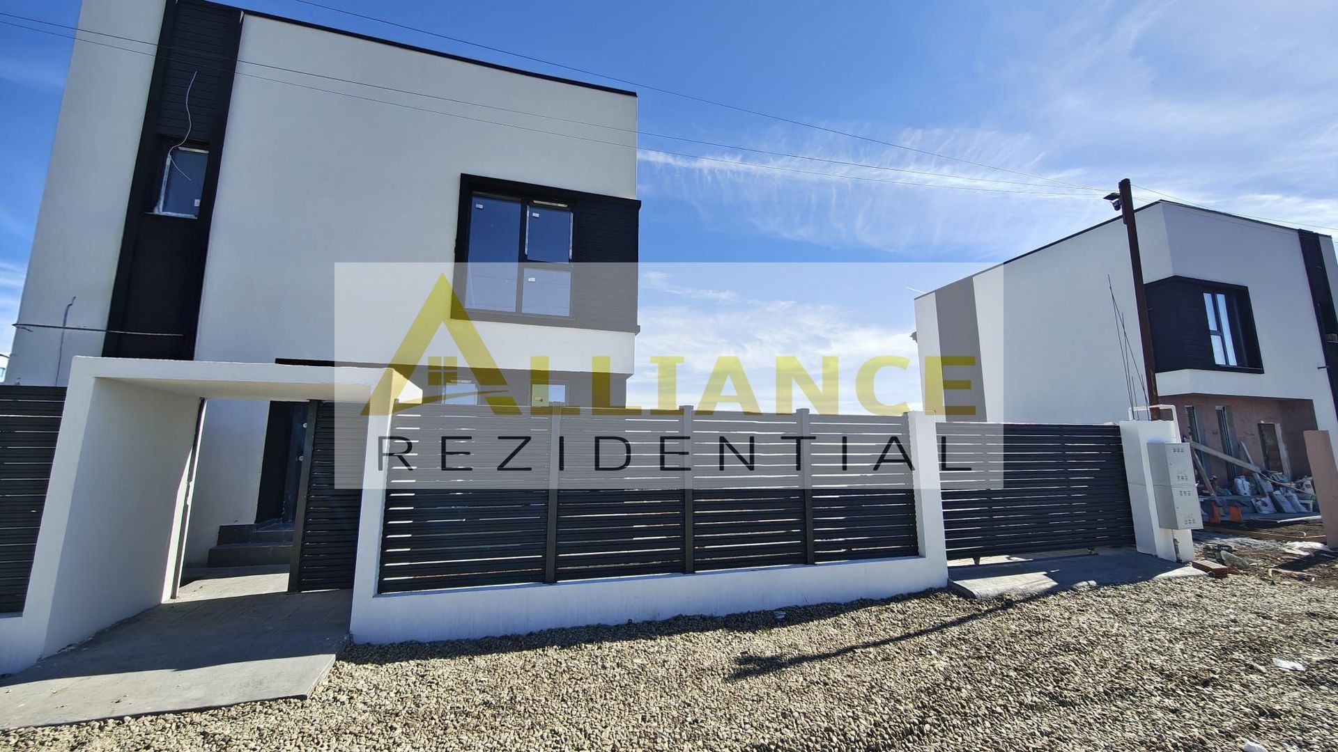 Vila individuala in zona Miorita | 4 camere | Teren 300 mp - Poză 2