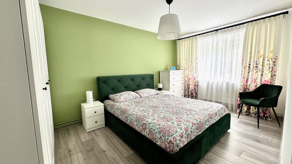 Piata Doina | 3 Camere | Etaj 3 | Garaj & Boxă | - Poză 4