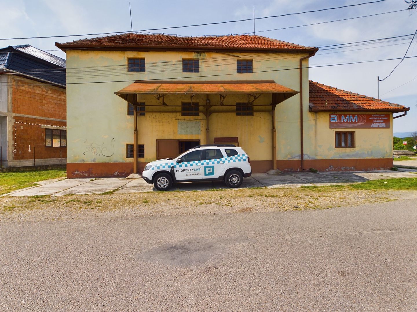 Oportunitate de investiție în orașul Sebiș - Poză 4