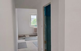 Apartament cu 3 camere / 77 mp/ in zona Dacia