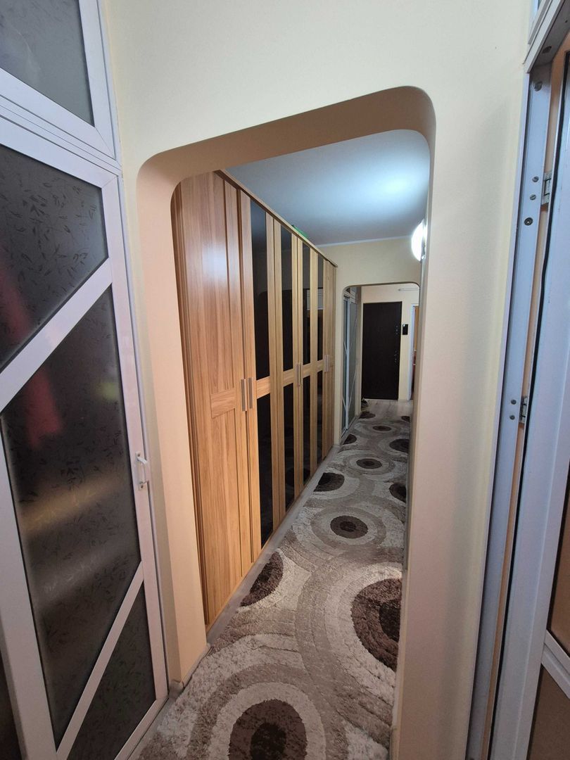 3 camere, decomandat, 2 băi,  etaj 2,  I.C.Frimu - Poză 4