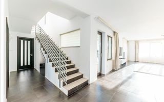 Casă superbă în Sânnicolau Mic - Poză 4