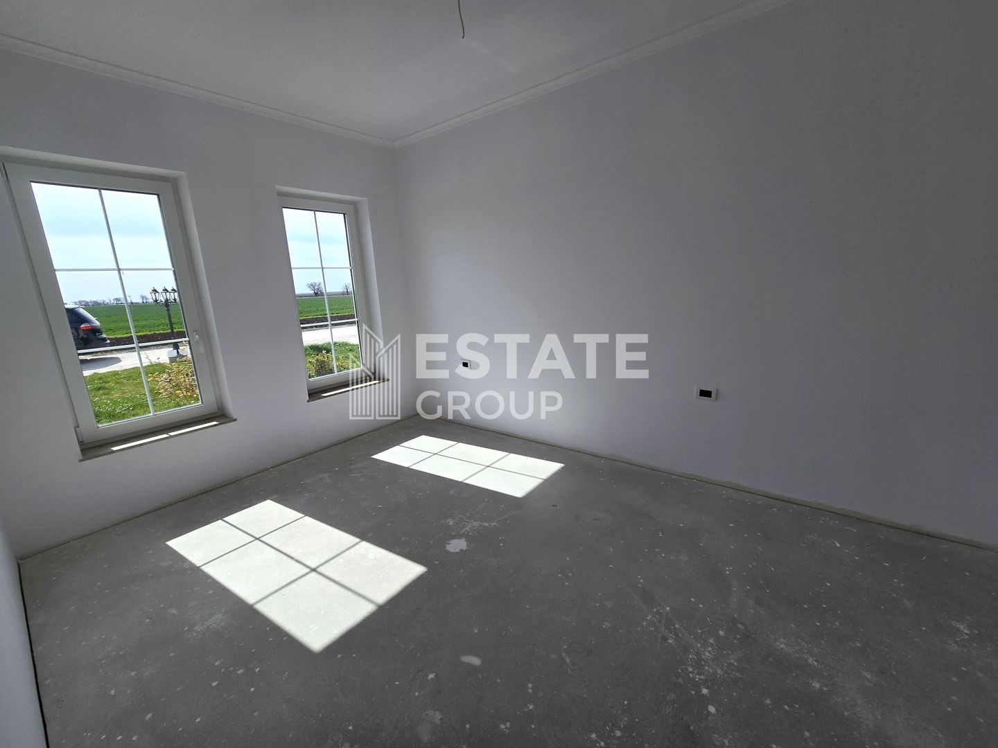 Duplex pe parter cu 4 camere in  Cornesti - Poză 5