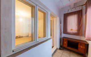 Apartament 3 camere parter cu balcon - Poză 2