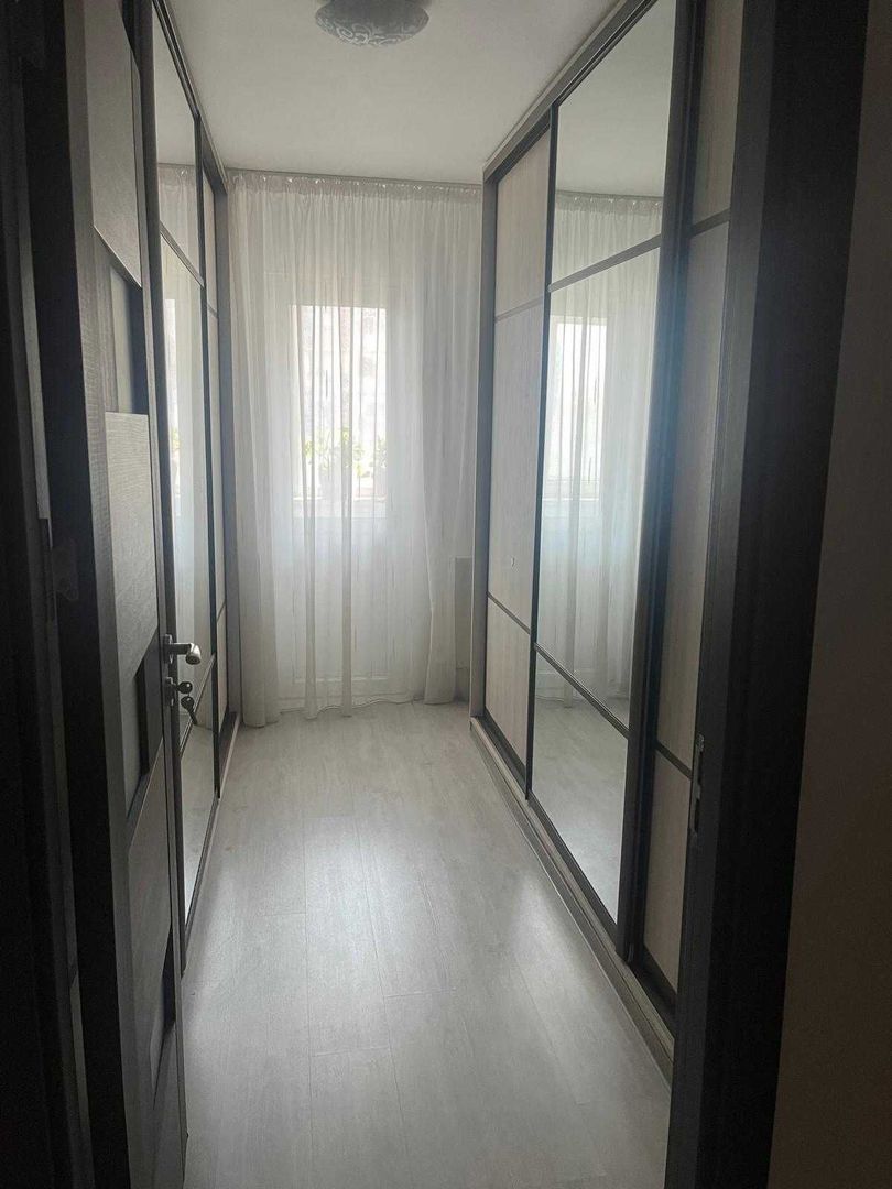 Apartament 4 camere,Micro 18, etaj 3 - Poză 4