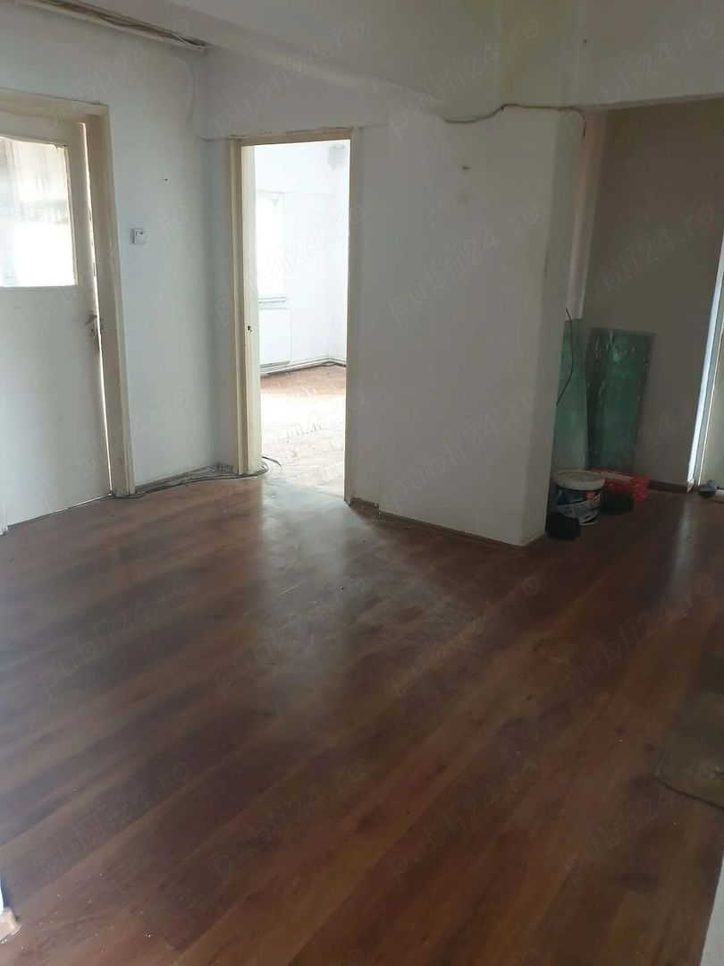 BRASADAS vinde ap 4 cam etaj 10/10 Careiului. - Poză 9