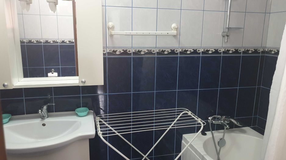 Apartament 2 camere ultracentral, mobilat modern, balcon închis - Poză 7