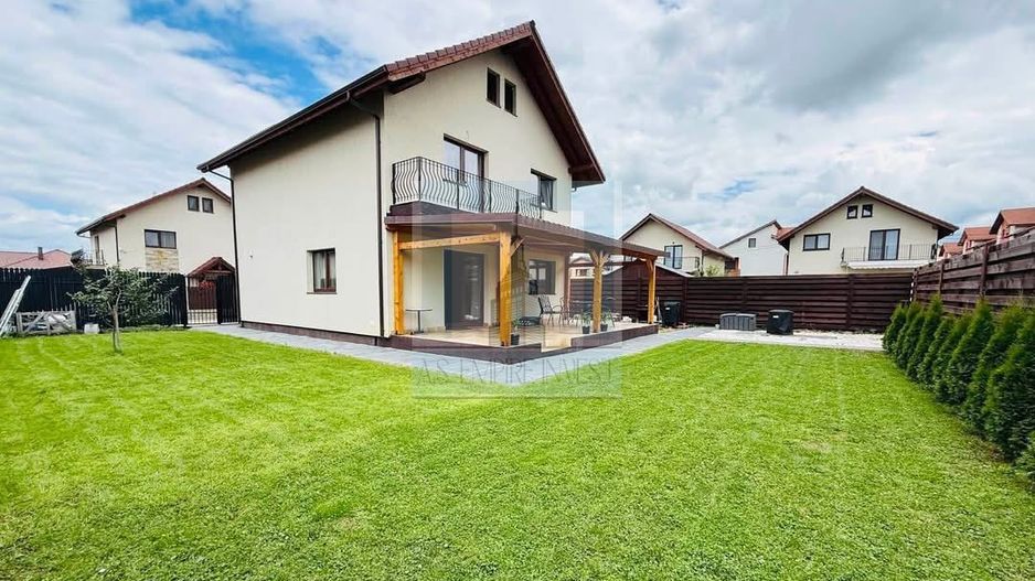 Casă 4 camere de vânzare – Izvor Tărlungeni (5 km de Brașov) - Poză 1