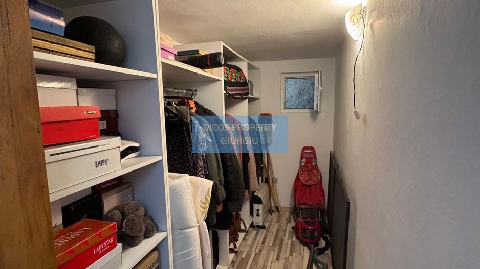 Casă cu 4 camere de vânzare – Str. I. C. Brătianu - Poză 9