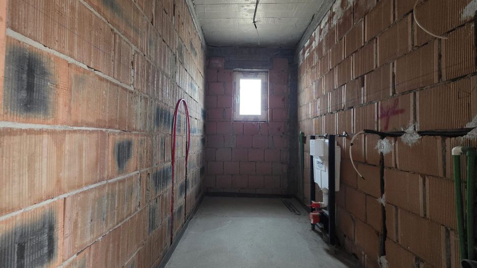 Vilă individuală în Tunari – 5 camere, curte privată - Poză 14