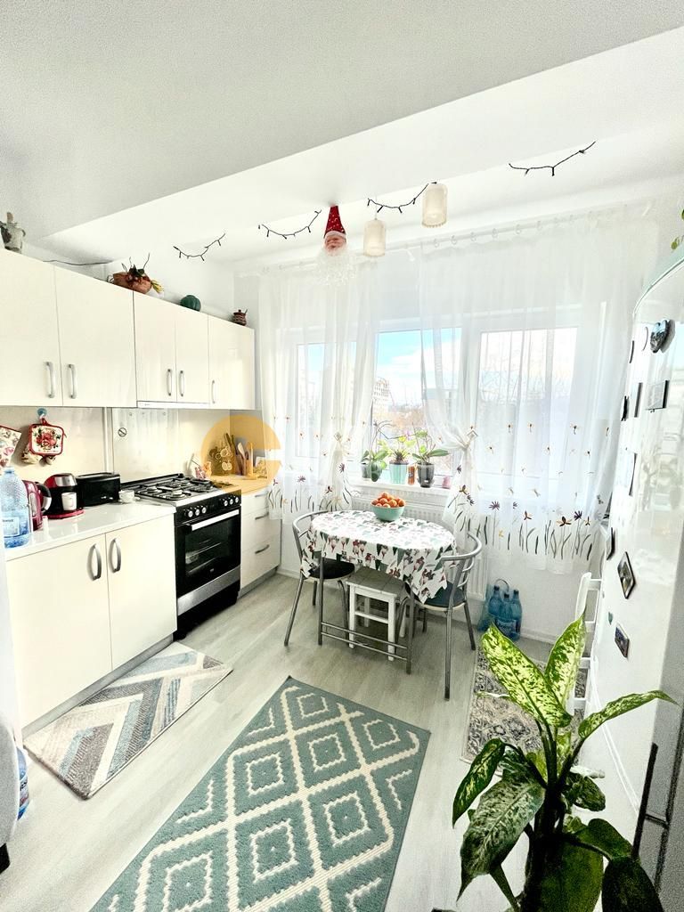 Pacurari- Mega Image Apartament 3 camere bloc 2021 - Poză 2