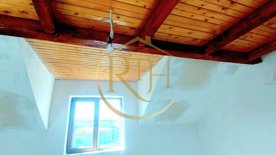 Casa de vânzare la gri plus teren in Chisoda. - Poză 24