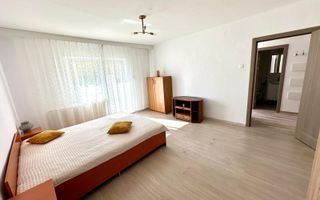 Garsonieră decomandată 38mp, renovată integral, lift nou,  Racadau - Poză 1