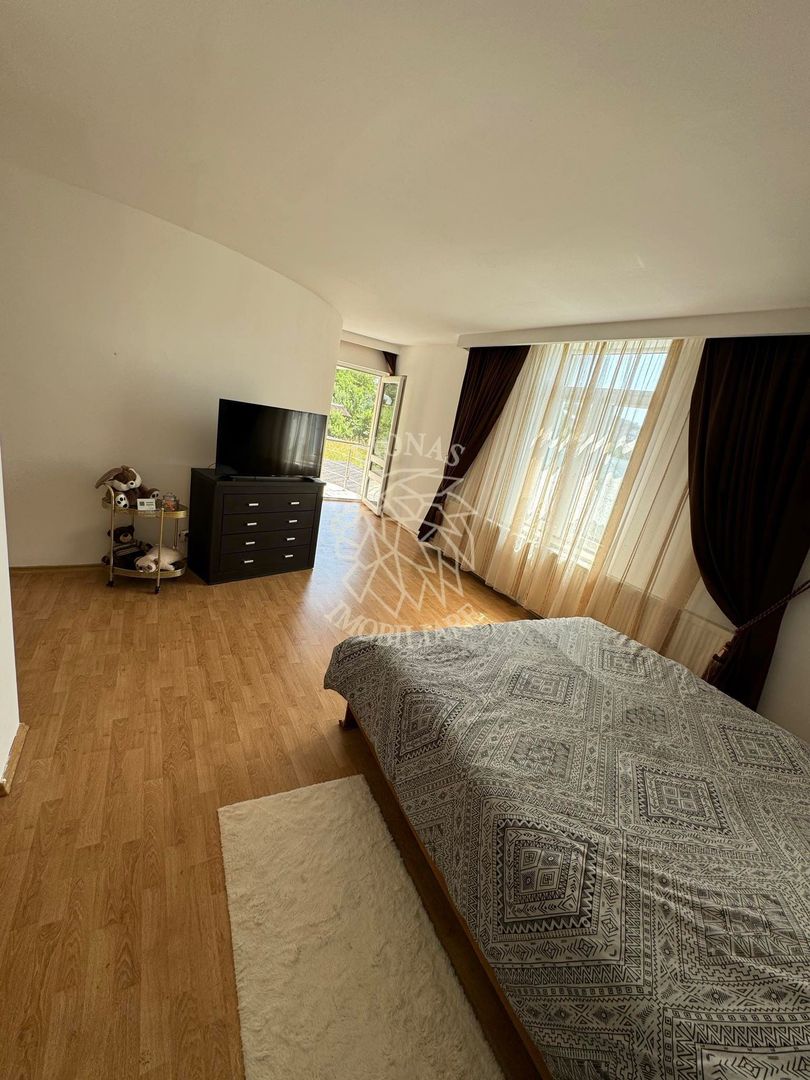 Casa 5 camere 280 mp-teren 1200mp-piscina-Valea Ghinzii - Poză 2