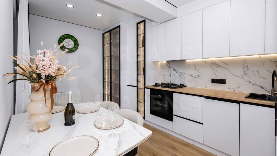 Vânzare, apartament, 2 camere + living, strada Alba Iulia, Buiucani - Poză 12