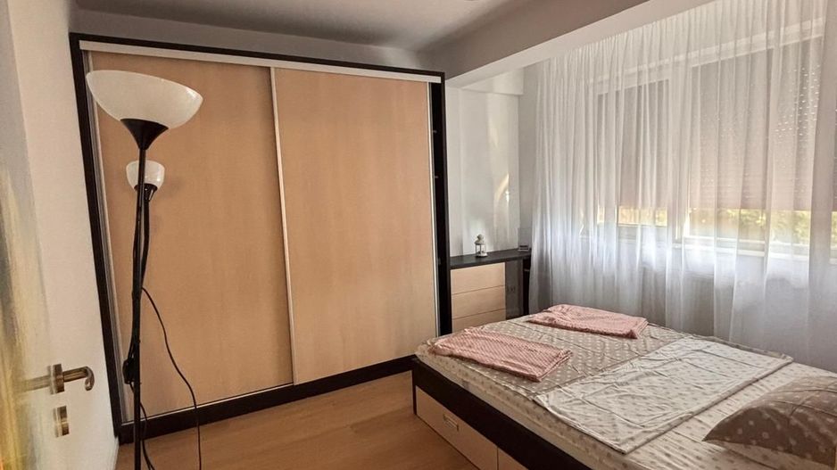 Apartament 2cam, decomandat, centrala proprie, parcare privata, metrou - Poză 5