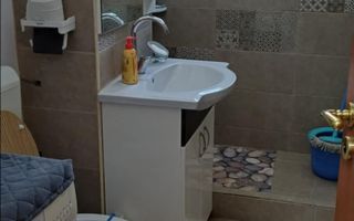 2 camere | centrala proprie | mobilat si utilat | zona excelenta | - Poză 11