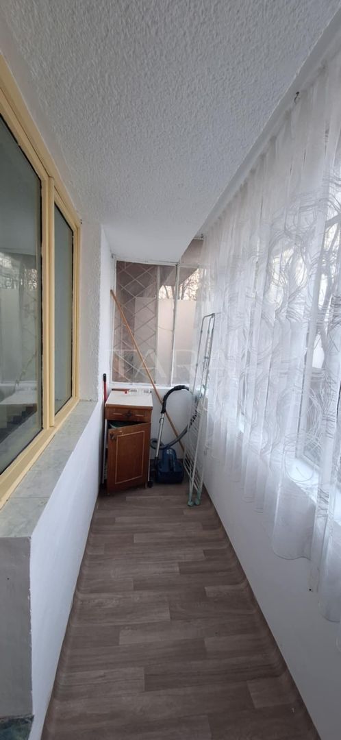 Apartament cu 3 camere de vânzare. Gheorgheni, zona Hotel Royal. - Poză 3