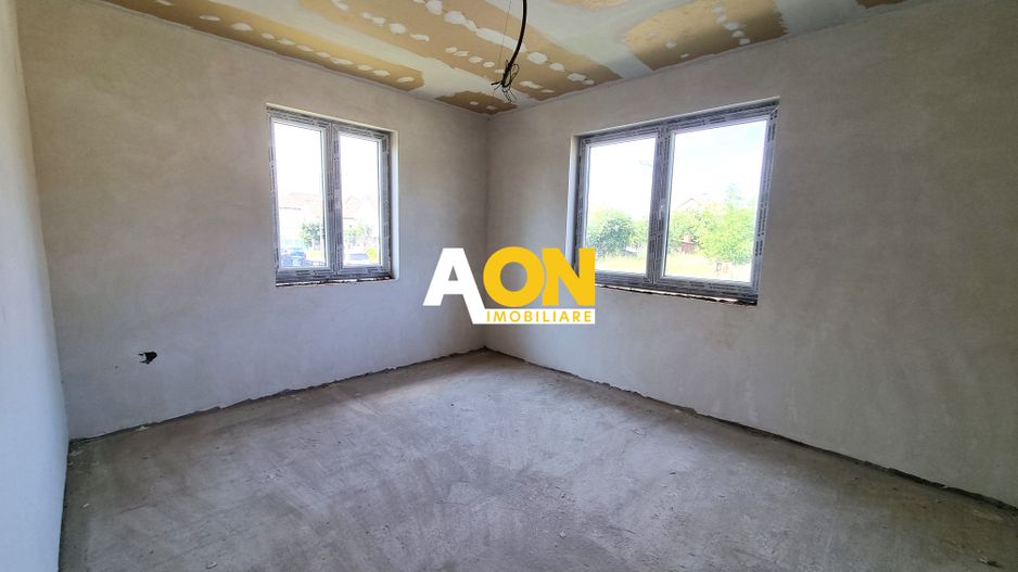 De vanzare casa semifinisata 3 camere, 608mp teren, Recea - Poză 4