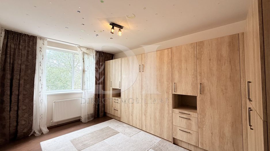 Apartament cu 3 camere decomandate / etaj intermediar - Poză 14