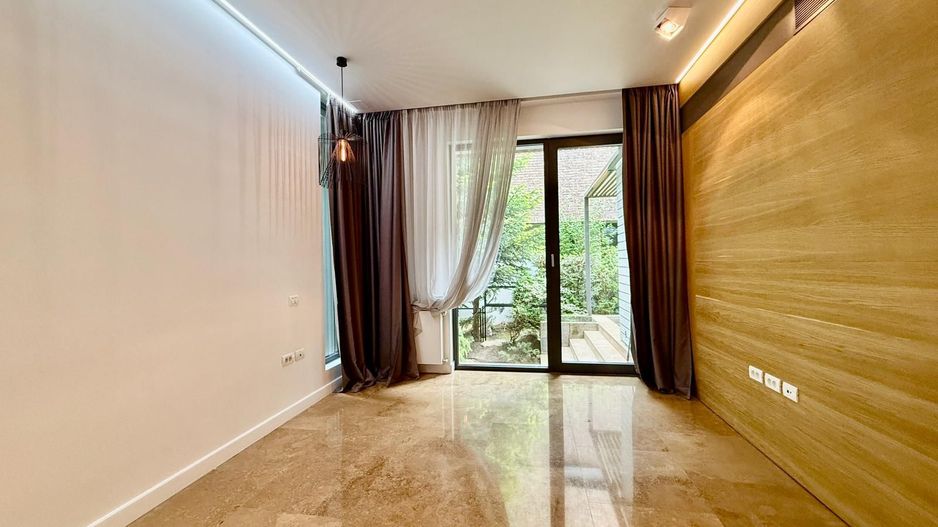 Refined Luxury Residence | Exclusive Villa with Private Spa - Poză 26
