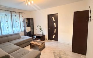 Apartament 2 camere, Vasile Aaron - Poză 1