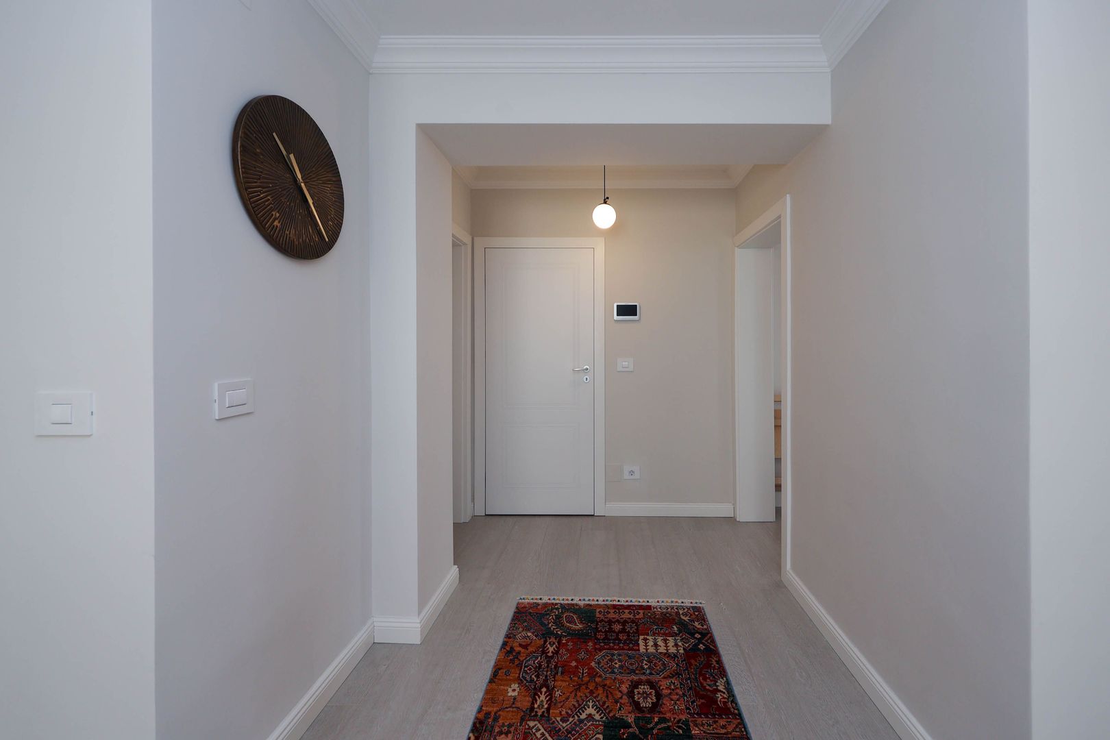 Casă ideală pentru familie în Brașov, Bunloc – spațioasă, luminoasă, priveliște - Poză 5