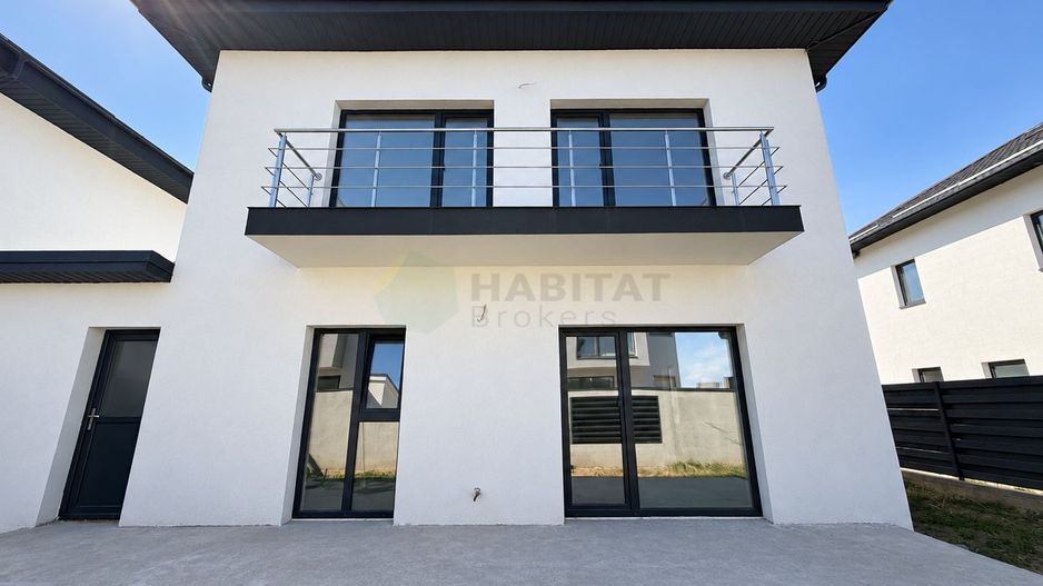 Vila 5 camere Tunari langa Cosmopolis - Poză 1
