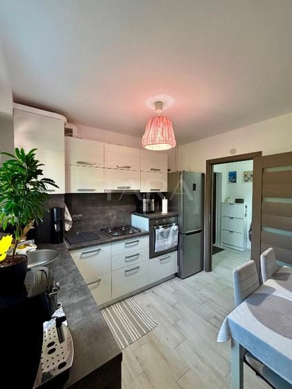 Apartament 3 camere, 63 mp, cu balcon. Gheorgheni, zona Hotel Royal. - Poză 5