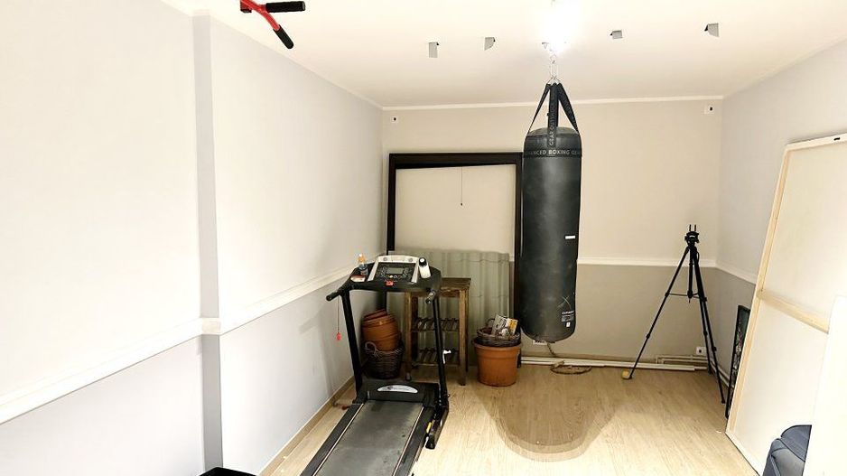 Casă deosebită pe 4 niveluri, renovată, lângă Parcul Tineretului şi metrou. - Poză 9