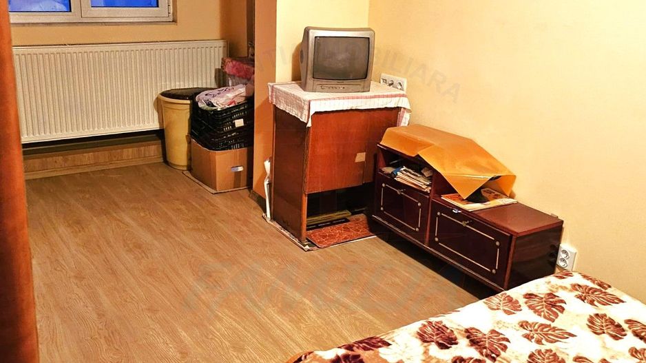 56.ooo Euro negociabil, 55 mp, 2 camere, etaj 4 din 5, liber, zona I.R - Poză 7