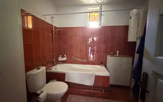 Casă +  teren 1.514 mp în Ianova | 4 camere | 2 băi - Poză 11