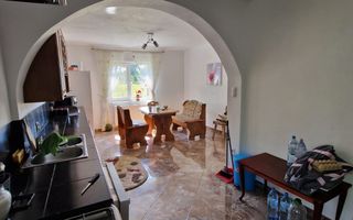 SE VINDE -proprietate cu posibilitati multiple în Fălticeni - Poză 12