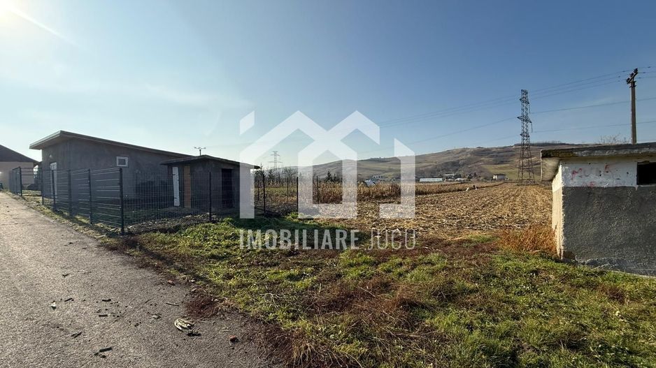 Loc de casa in centrul localitatii Gadalin,  1000mp, Nu necesita PUZ - Poză 1