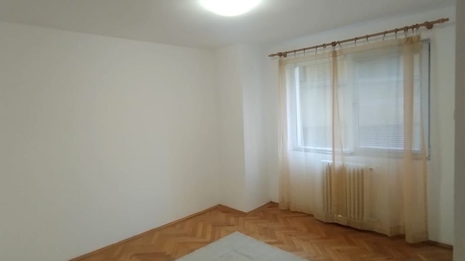 Apartament 2 camere nemobilat, zona Mihail Kogalniceanu-IZVOR - Poză 4