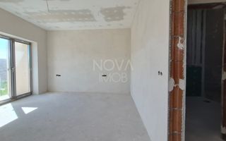 Casa generoasa cu 7 camere, 3 bai, dressing si parcare – Sura Mica - Poză 14