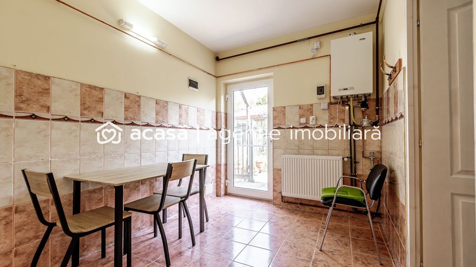 De închiriat apartament cu o cameră și curte interioară - Poză 5