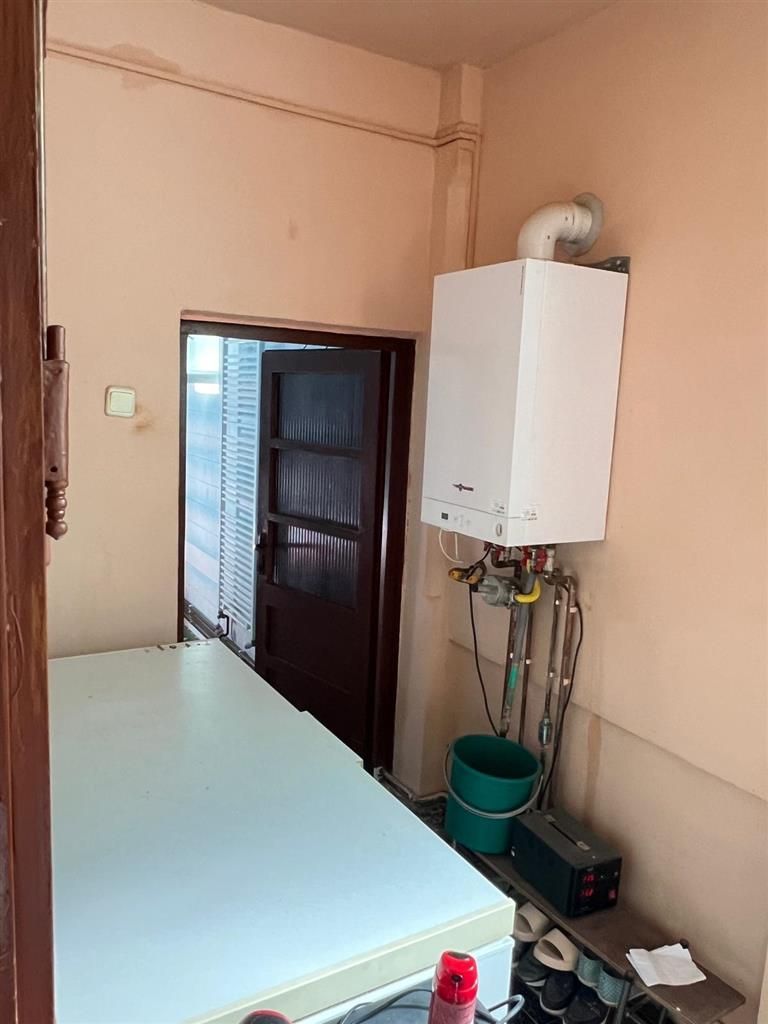 casa individuala Varias apa centrala pe gaz canalizare 1500mp - Poză 9