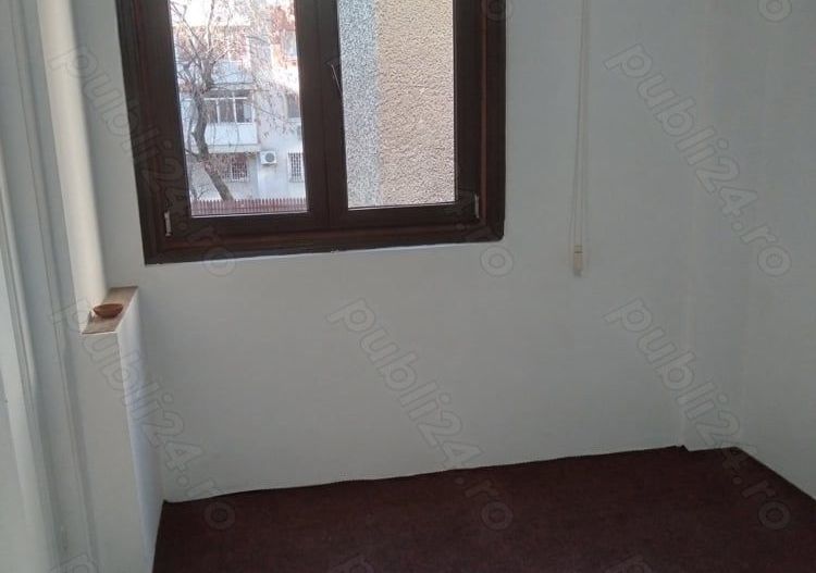 APARTAMENT IN VILA  PARCARE ZONA VICTORIEI - Poză 2