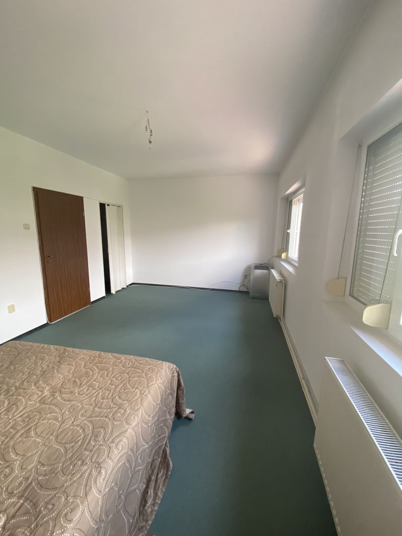 Casa de vânzare/închiriere zona Lunei - Poză 29