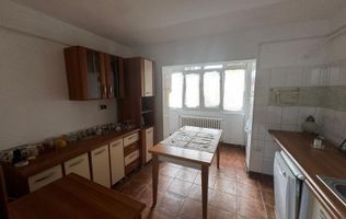 APARTAMENT 2 CAMERE PARTER VISOI