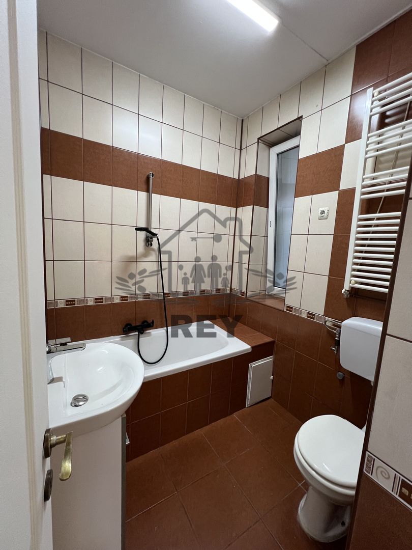 Spațiu de birou Parter 4 camere/120 mpu, curte proprie/parcare - Poză 9