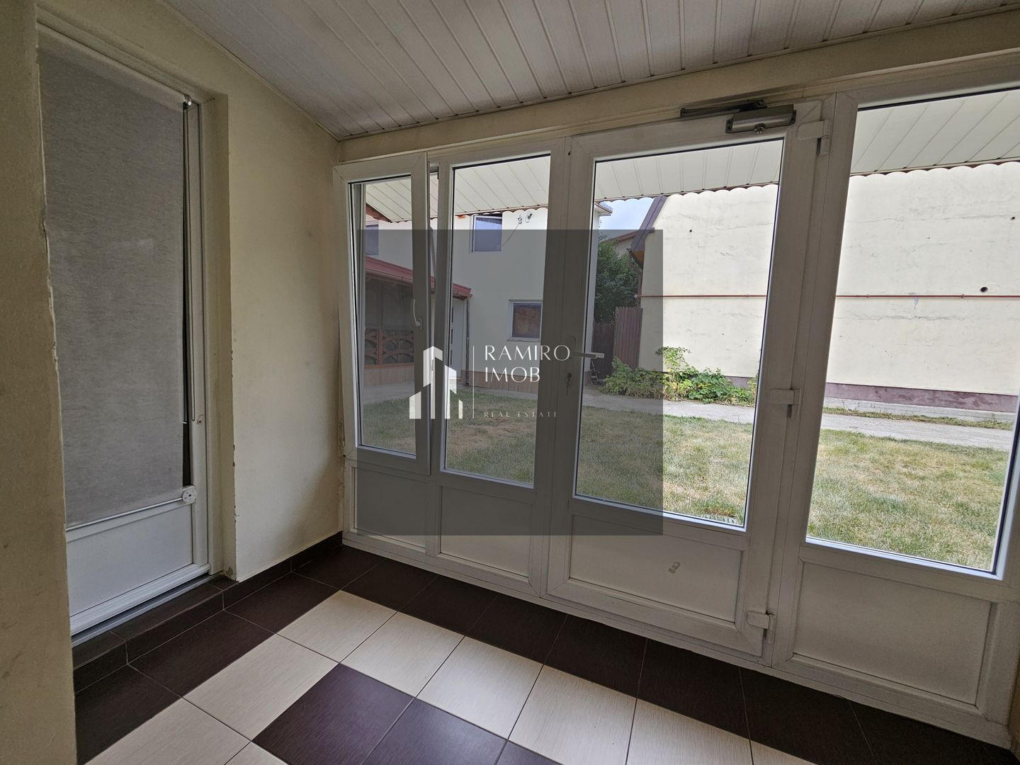 Casa 4 camere - curte 400mp Sector 4 - Luica -Giurgiului /Piata Resita - Poză 4