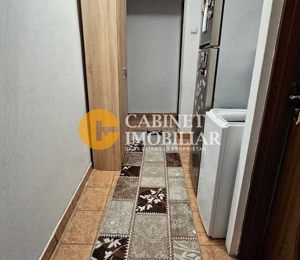 3 Camere semidecomandat, etaj intermediar-Zona Alexandru cel Bun - Poză 8