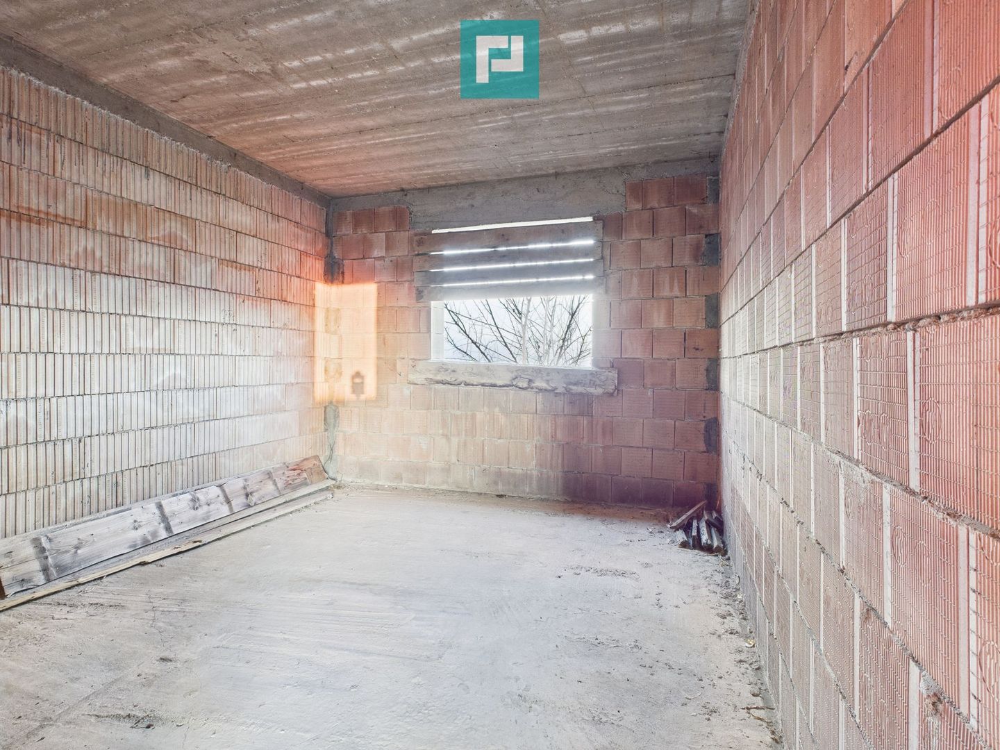 Proprietate impresionantă între Curtici și Macea - Poză 18