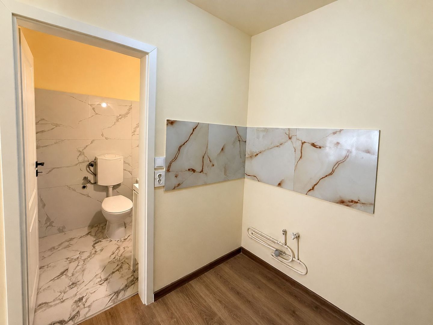 Soarelui | 1 Camera | Renovat recent | Disponibil imediat - Poză 7