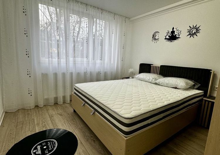 🔑 Apartament 2 camere – renovat complet – Țiglina 1 ,parter - Poză 1