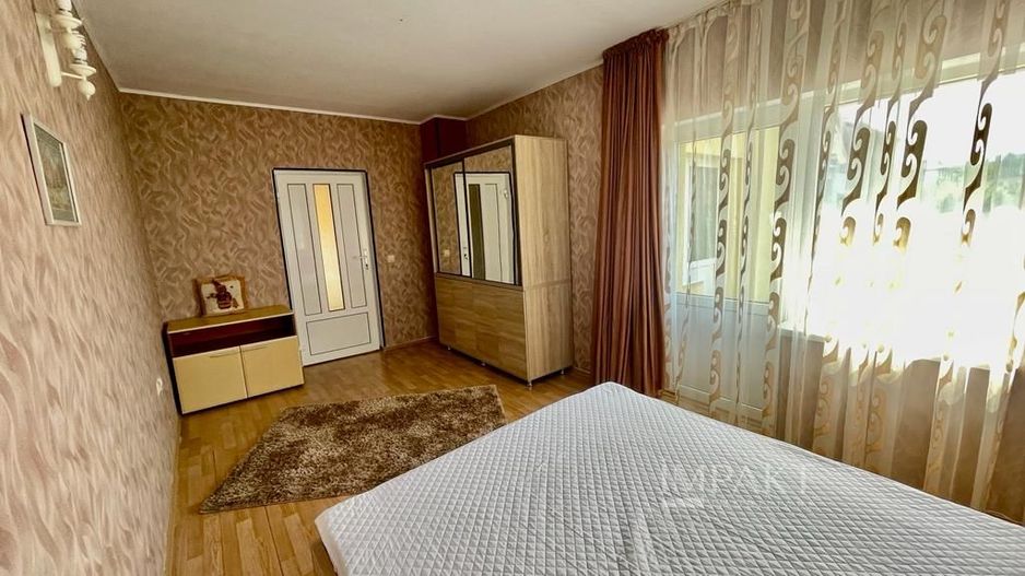 Casa deosebita cu 7 camere si piscina exterioara in cartierul Zorilor - Poză 6